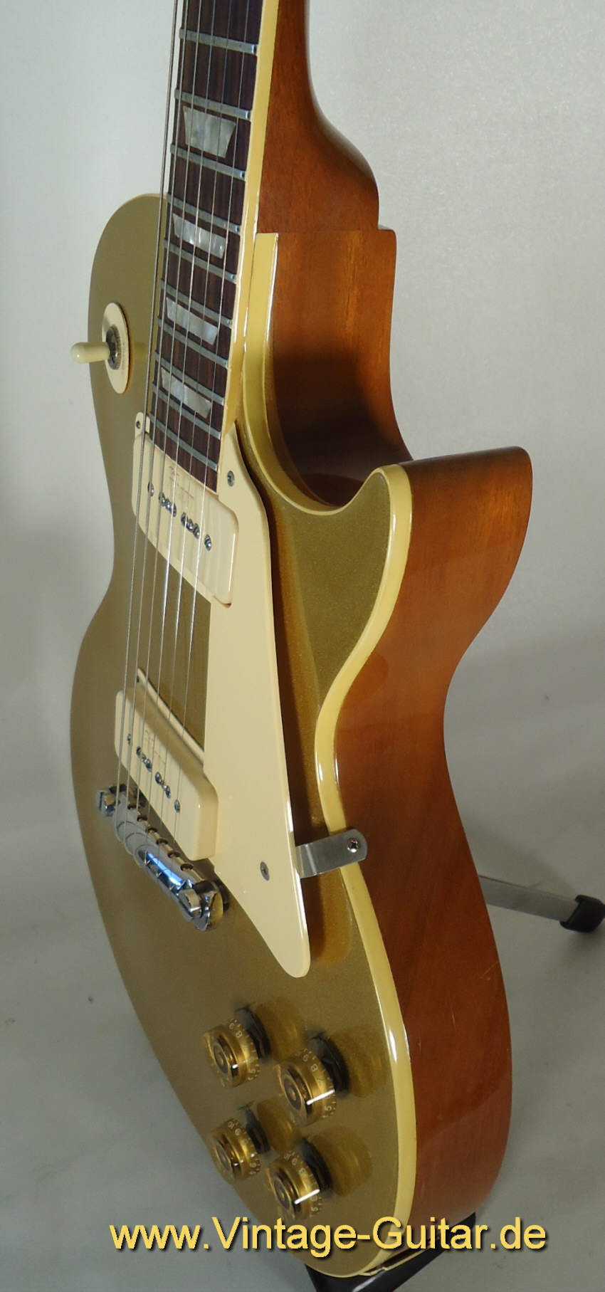 Gibson Les Paul 1971 54 Reissue f.jpg